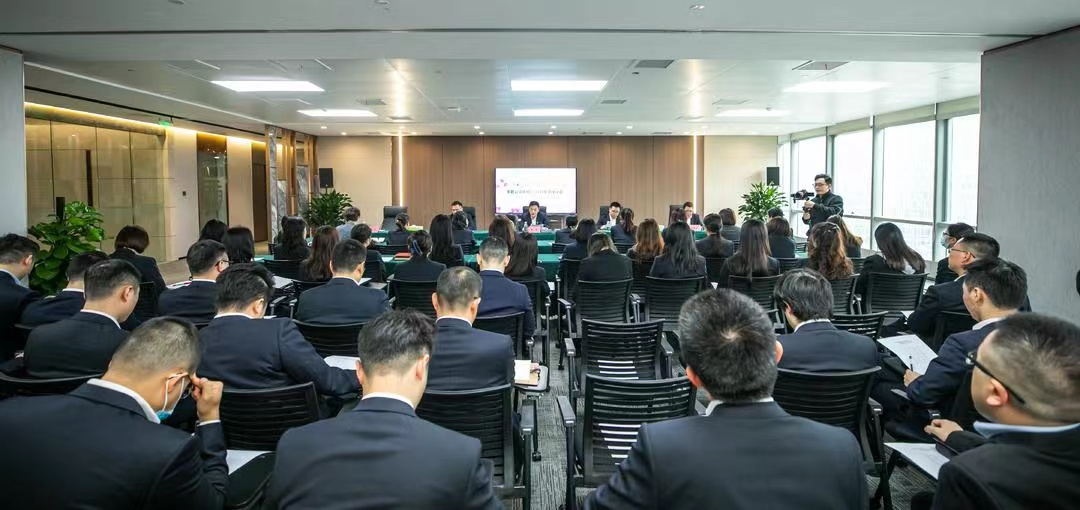 資管巾幗心向黨 奮戰(zhàn)發(fā)展突破年__ 資管公司組織召開慶祝三·八婦女節(jié)座談會